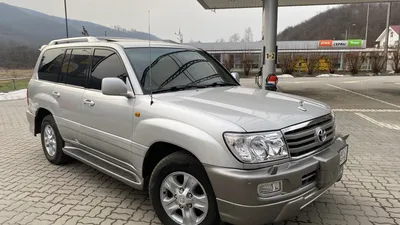 Too many QUESTIONS for me on this 1998 Toyota Land Cruiser 100 Series -  YouTube
