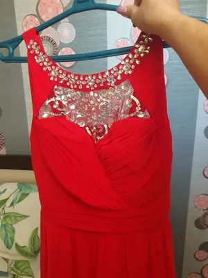 Вечернее красное платье: 300 000 сум - Женская одежда Ташкент на Olx