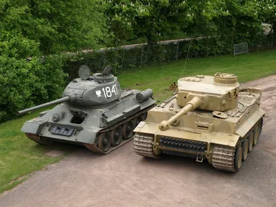 Военная техника - танки т-34 и тигр - обои на рабочий стол