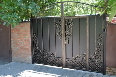 Кованые ворота для загородного дома | ЗМК