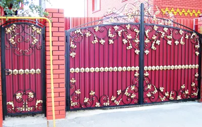 Кованные ворота с профлистом - купить в Москве: цена