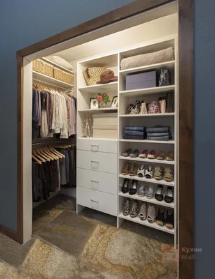 Идеи гардеробной комнаты из кладовки - 66 фото