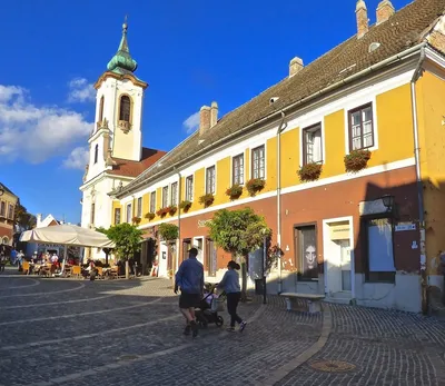 Панадеа \u003e Путеводитель - Картинная галерея - Downtown, main square - Pécs  (××Mecsek Mountains, Южно-Задунайский край, Венгрия, Европа)