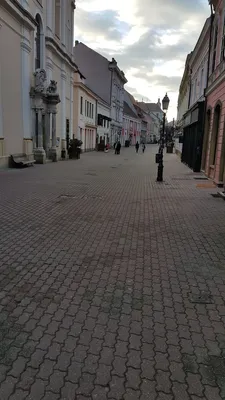 Панадеа \u003e Путеводитель - Картинная галерея - Downtown, main square - Pécs  (××Mecsek Mountains, Южно-Задунайский край, Венгрия, Европа)