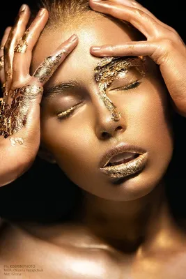 бьюти фото: 22 тыс изображений найдено в Яндекс.Картинках | Gold makeup,  Gold aesthetic, Gold beauty