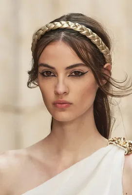 10 bí quyết hàng đầu trong nhật ký làm đẹp của phụ nữ Hy Lạp, đặc biệt nhất  là bí quyết số 5 | Greek makeup, Beauty, Greece fashion