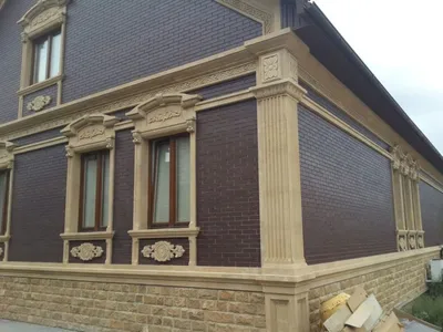 Декор фасада дома: материалы и особенности