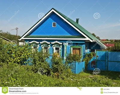 Красивый деревенский дом стоковое изображение. изображение насчитывающей  небо - 30313893