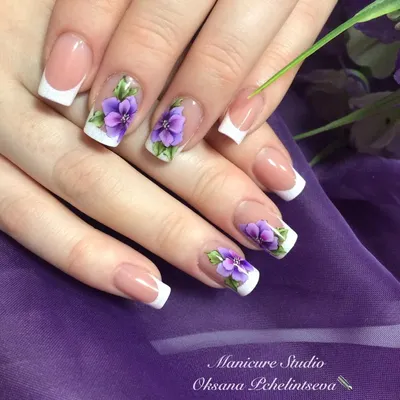 Violet | Unghie floreali, Unghie idee, Decorazioni unghie