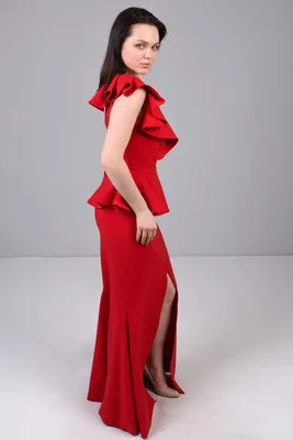 Красное вечернее платье с баской и воланами 👗 напрокат или купить в  Екатеринбурге | Прокат и аренда без залога