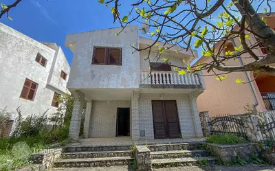 Дом в городе в Добра-Воде, Черногория: купить за 133 000 € — объявление  №1964287