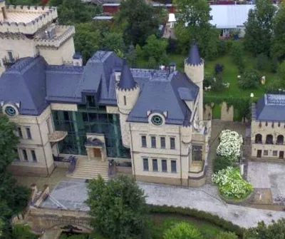 Эксперт рассказал, сколько на самом деле стоит замок Пугачевой | Мнение |  Политика | Аргументы и Факты
