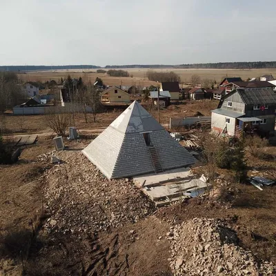 Пирамида, яйцо, резное чудо: 15 необычных домов, построенных в России —  фото | Журнал WDAY