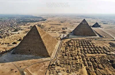 YouTube, «Пирамида Хеопса. Нам 5000 лет ВРАЛИ!»: разбор полетов (часть 15a:  Лихие гипотезы или Что нам стоит дом построить) | Следы давно минувших дней  | Дзен