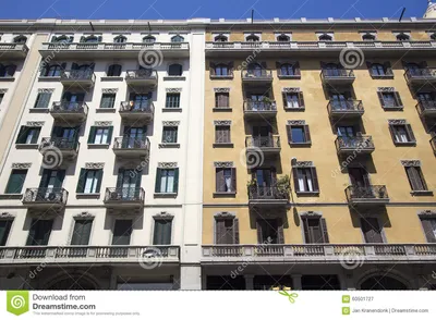 Жилые дома в Барселоне, Испании Стоковое Изображение - изображение  насчитывающей ð¸ñ ð¿ð°ð½ð¸ñ , ñ„ð»ð°ð³: 60501727