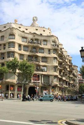 Дом Бальо, Барселона - Архитектура - Дизайн и архитектура растут здесь -  Артишок