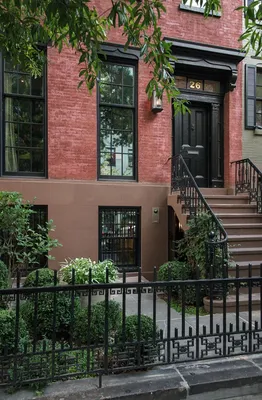 Дом с верандой на крыше и садом в Нью-Йорке 〛 ◾ Фото ◾ Идеи ◾ Дизайн | West  village townhouse, New york townhouse, Townhouse exterior