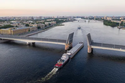 График развода мостов в Санкт-Петербурге в 2021 году
