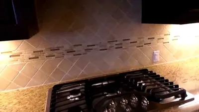 Фартук для кухни из керамической плитки (48 реальных фото в интерьере)