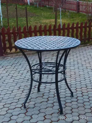 Круглый кованый стол для сада №3