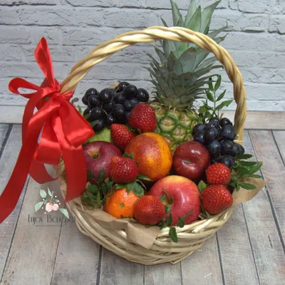 Корзины с фруктами \u003e Корзина с сезонными фруктами \"Вам здоровья!, 3 кг  купить в интернет-магазине