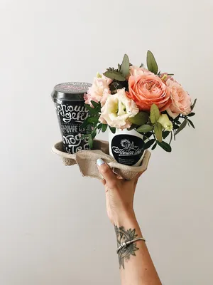 Кофе и цветы фото