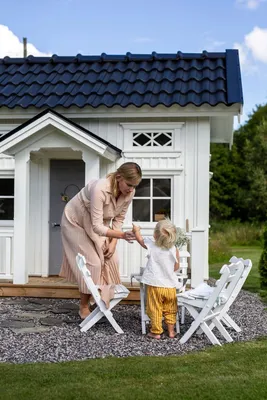 Красивая шведская дача с мини-домиком для детей 〛 ◾ Фото ◾ Идеи ◾ Дизайн