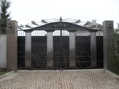 Красивые откатные ворота с элементами ковки в Херсоне — \"КУЗНЯ\" кованые  изделия — художественная сварка Херсон. Производство металлоизделий на  заказ. КУЗНЕЦЫ КУЗНИЦА КОВКА