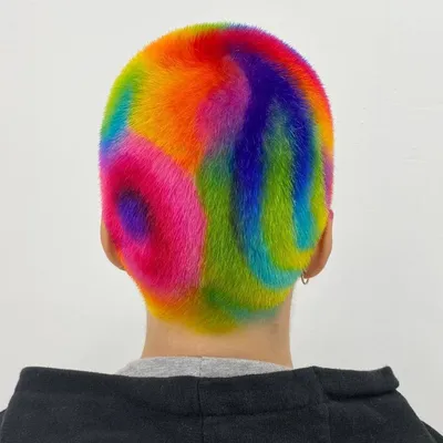 Прикольные штуки для волос к Хэллоуину: 10 самых креативных идей причесок и  не только | theGirl
