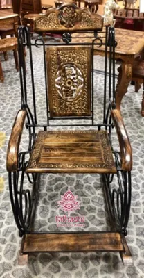 Tathastu кресло-качалка из дерево манго и тик