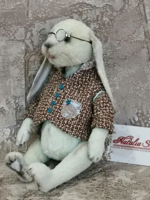 ВСЕ ТОВАРЫ \u003e Постер на дереве \"Кролик в очках\" купить в интернет-магазине