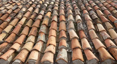 Черепица текстура фон — черепичная крыша дома - фотосток Fotoart