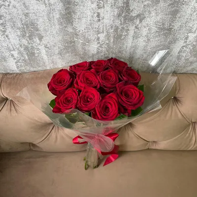 Купить букет из 11 Красных роз ПРЕМИУМ в Москве. Цена 2960 руб.