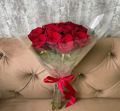 Букет 11 роз красных Фридом,Эквадор купить в Солигорске
