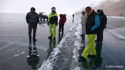 Байкал. Как выглядит трещина на льду Байкала ...под водой. - YouTube