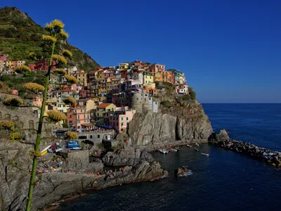Обои Италия, Лигурийское побережье, Чинкве-Терре, скалы, дома, море  1920x1200 HD Изображение