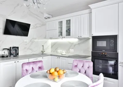 Дизайн маленькой кухни — 135 лучших примеров с фото интерьера маленьких  кухонь из реальных проектов