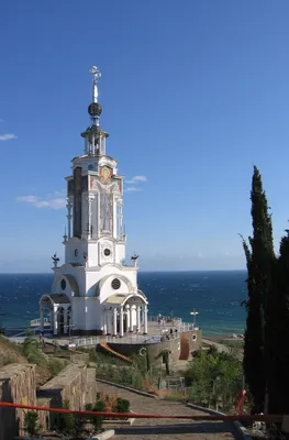 Datei:Храм-маяк Св. Николая Чудотворца, Малореченское, Крым 2.jpg –  Wikipedia