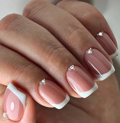 Френч на короткие ногти, весенний маникюр, узкий французский маник | Nails,  Beauty