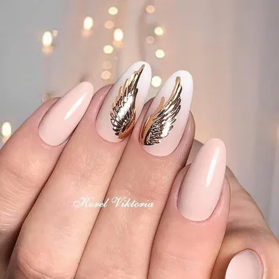 Идеальное литье фольгой от @korelviktoria . #nail #nails #manicure  #naildesign #nailideas #nailart #дизайнногтей #ид… | Рождественский дизайн  ногтей, Гвоздь, Ногти