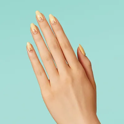 Маникюр на острые ногти [тренды 2023] – идеи дизайна длинных и коротких  заостренных ногтей