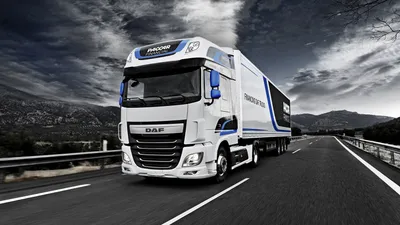 Фото DAF Trucks XF Euro 6 Оранжевый Движение авто 1600x1200