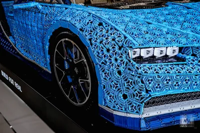 Москвичам показали Bugatti Chiron, собранную из LEGO — фоторепортаж - ИА  REGNUM