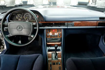 Mercedes-Benz 420 SE подержанный купить в Дюссельдорфе Цена 9990 евро - Int.Nr.: 1205 ПРОДАНО