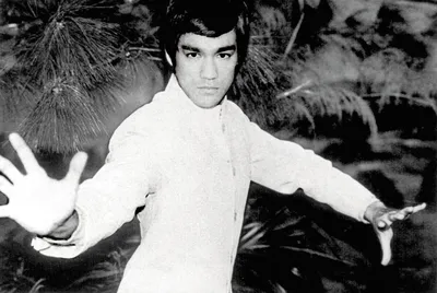 Брюс Ли (Bruce Lee) - Полная биографи жизни великого человека