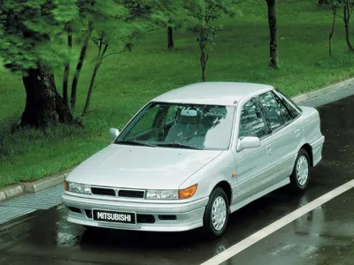 Mitsubishi Lancer 1988 – 1994, 5 поколение, Хэтчбек 5 дв.: технические  характеристики и комплектации