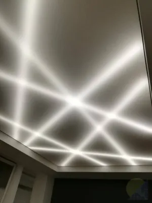 Натяжной потолок с подсветкой - 89 фото дизайна по периметру,  двухуровневого натяжного потолка в спальню, зал, на кухню