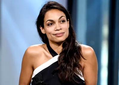 Rosario Dawson Reveals She Met Her New Boyfriend at a Bar: 'Classic'