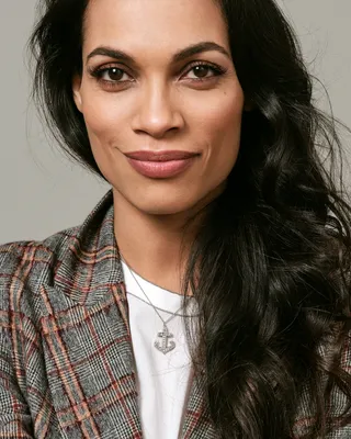 Rosario Dawson - Starporträt, News, Bilder | GALA.de