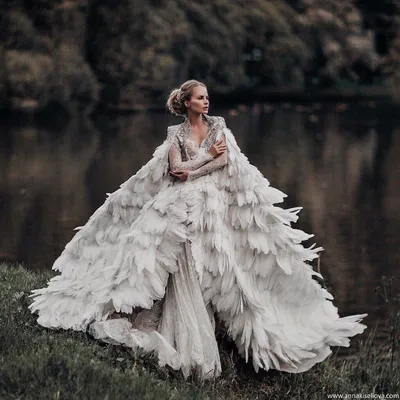 Необычные свадебные платья - 67 photo
